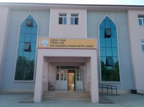 Temel Kır Kız Anadolu İmam Hatip Lisesi Fotoğrafı